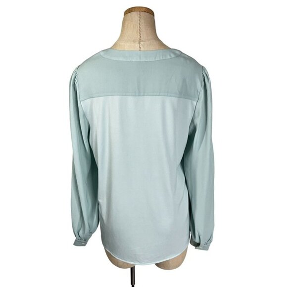 Ann Taylor women's blouse XS mint green long sleeve button down flowy - Picture 5 of 7
